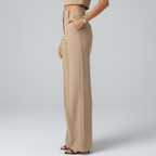 Side view – Beige wide-leg trousers